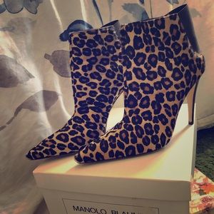 Manolo Blahnik Pony Hair Leopard Print Size 8 boot